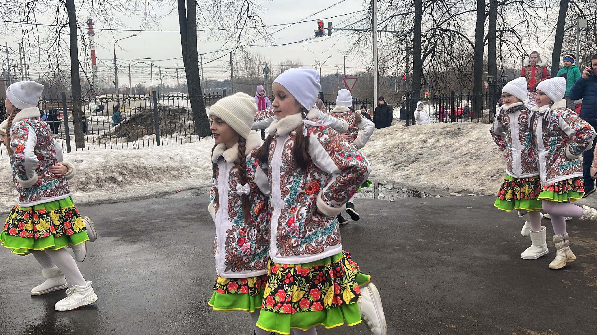 масленичные гуляния, масленица, блины,