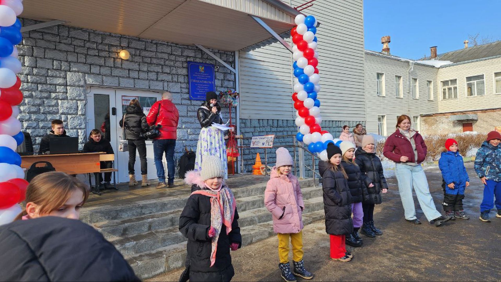 выборы, избирательные участки, глава городского округа люберцы владимир волков,