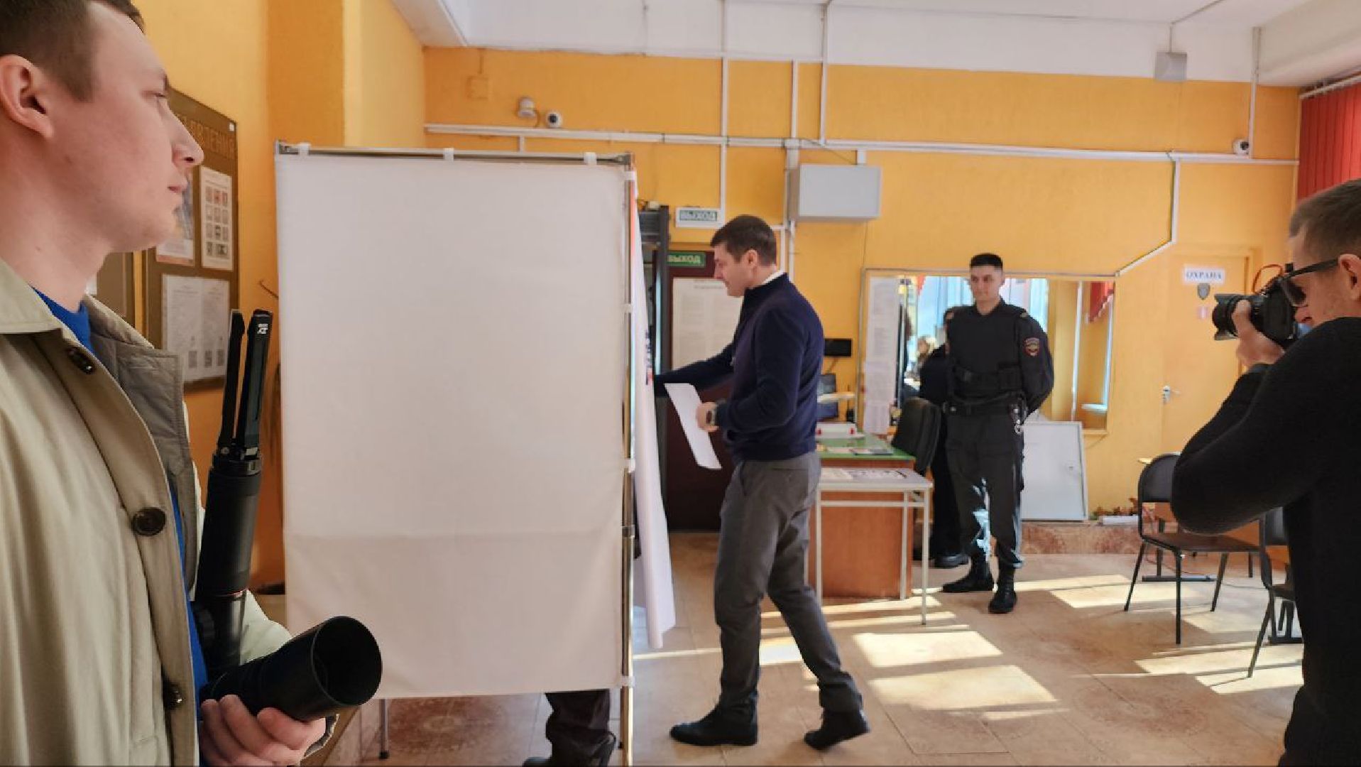 выборы, избирательные участки, глава городского округа люберцы владимир волков,