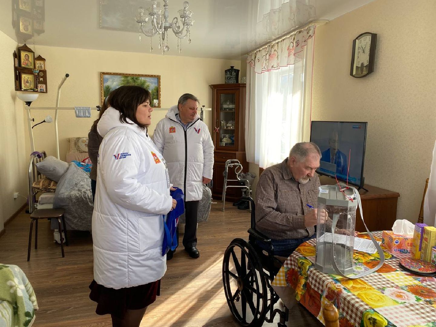 чехов, выборы президента, голосование на дому, инвалид, военнослужащий, выборы 2024, выборы президента 2024, выборы президента россии,