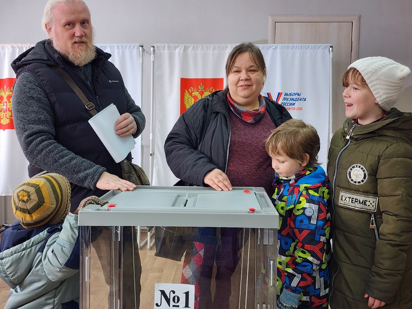 выборы Президента, голосование, избирательный участок, Большое Буньково, Богородский городской округ,