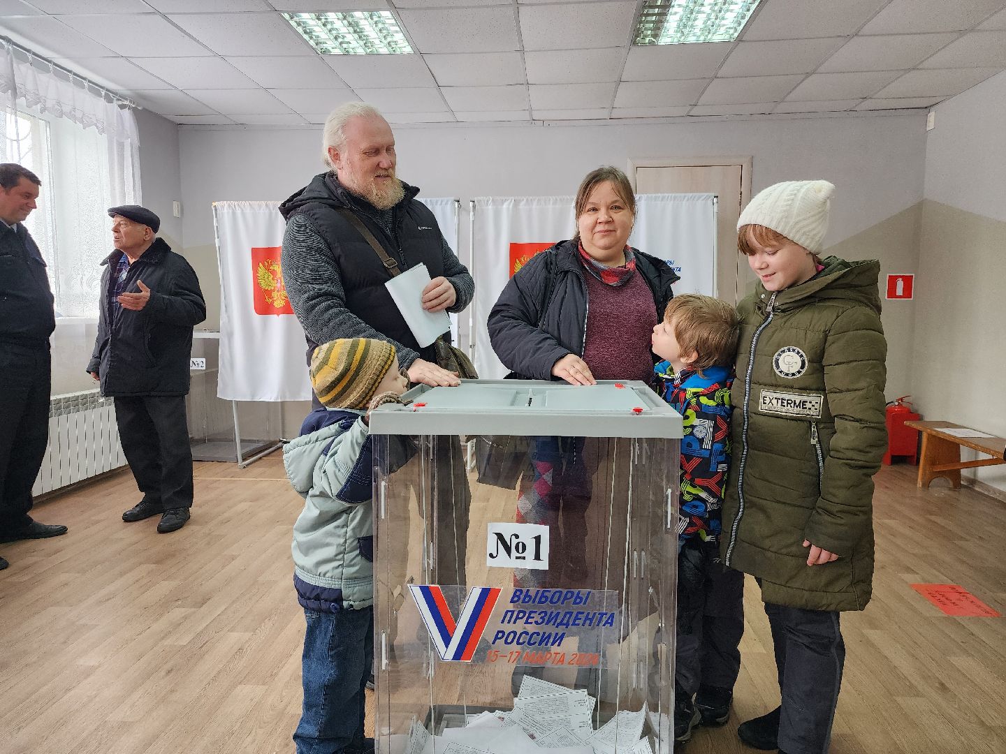 выборы Президента, голосование, избирательный участок, Большое Буньково, Богородский городской округ,