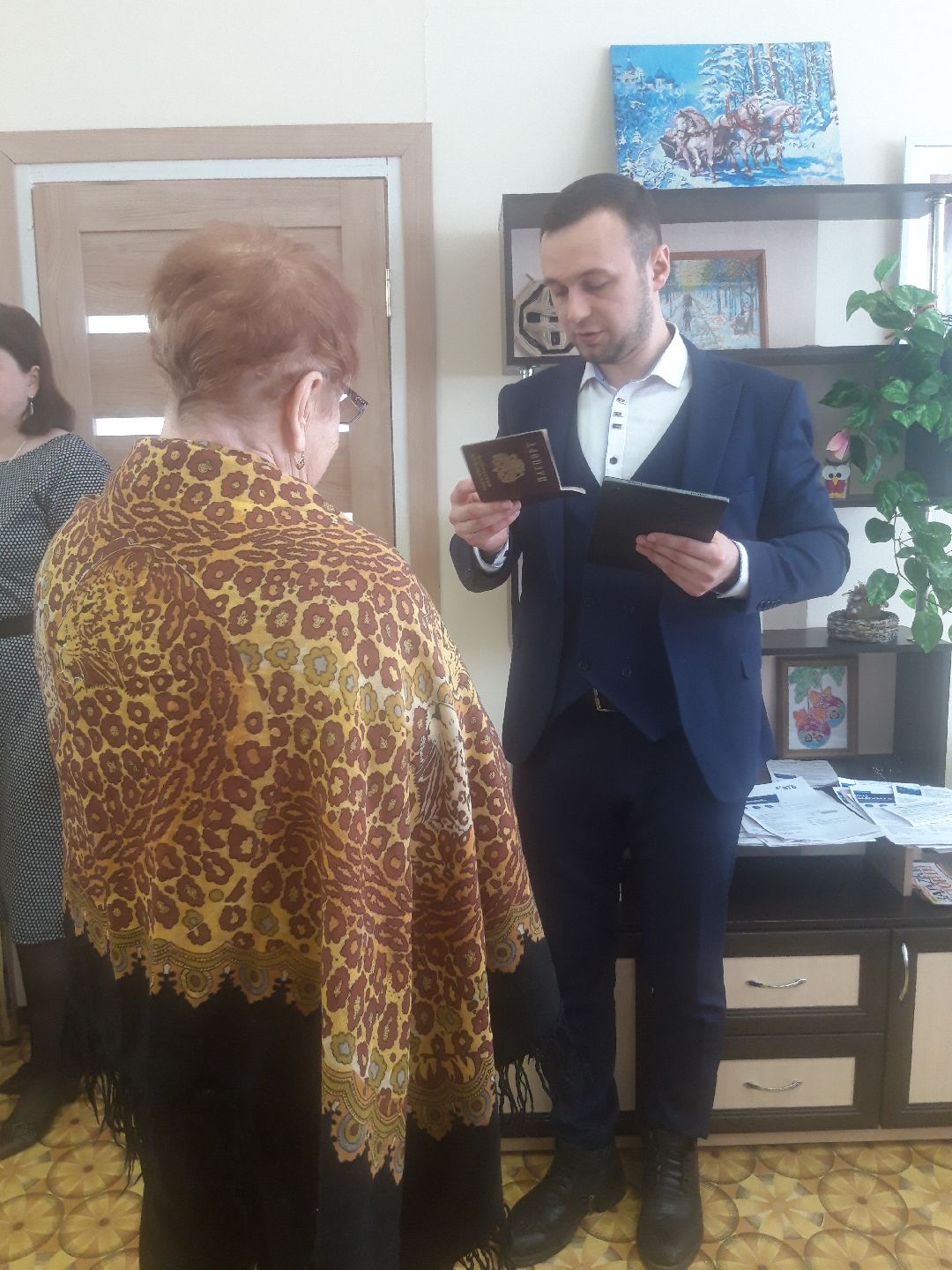 пенсионеры, доброе дело,