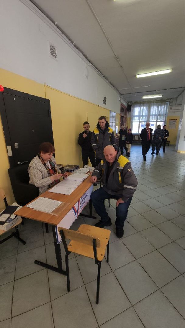 выборы президента 2024, голосование, трудовая династия, Владимир Серый, Станислав Серый, УИК 621,