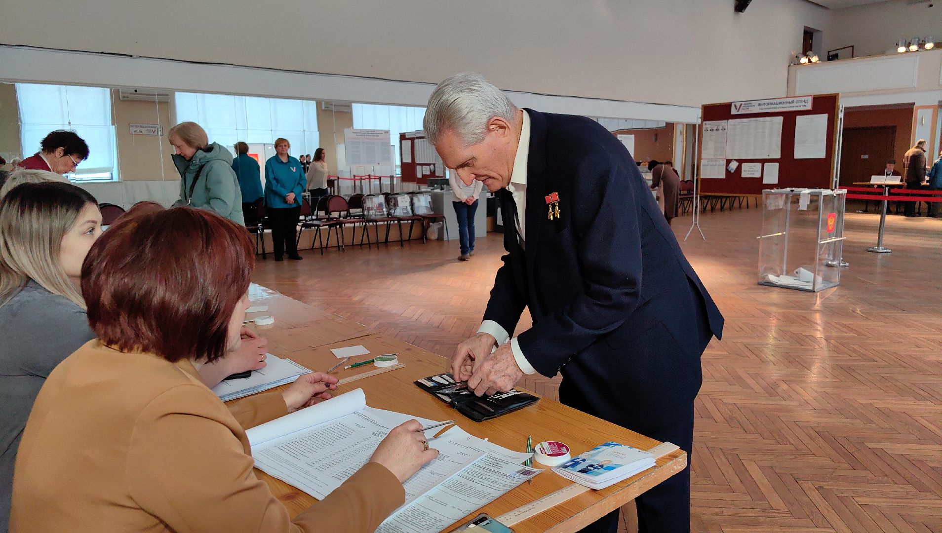выборы, летчик, отряд космонавтов, гражданская позиция,звездный городок,
