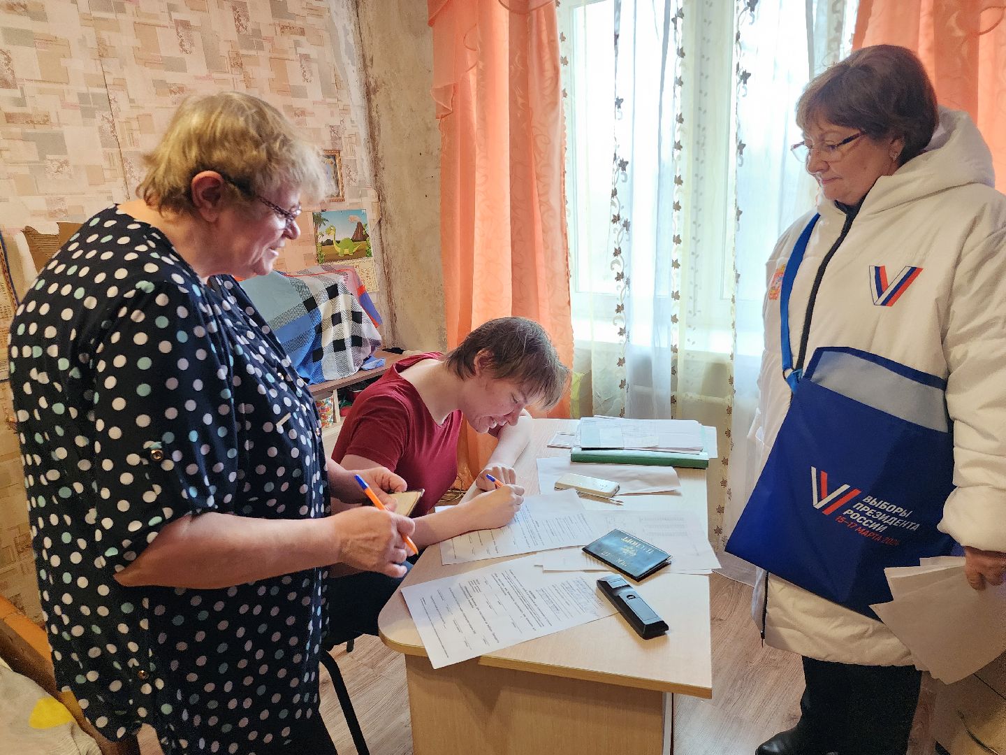 выборы 2024, выборы президента рф, голосование на дому,