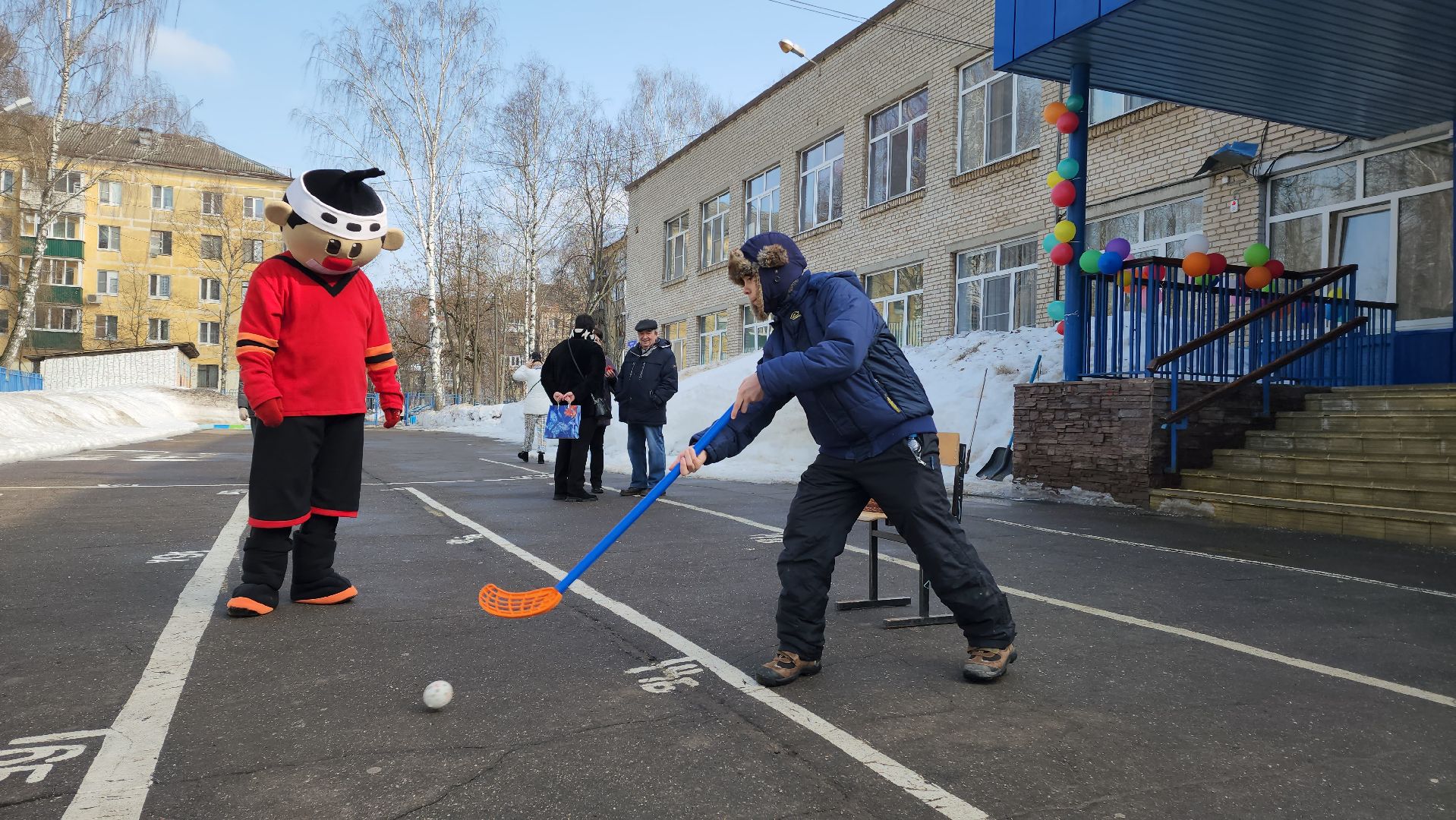 Выборы, блины, Ростовые куклы,