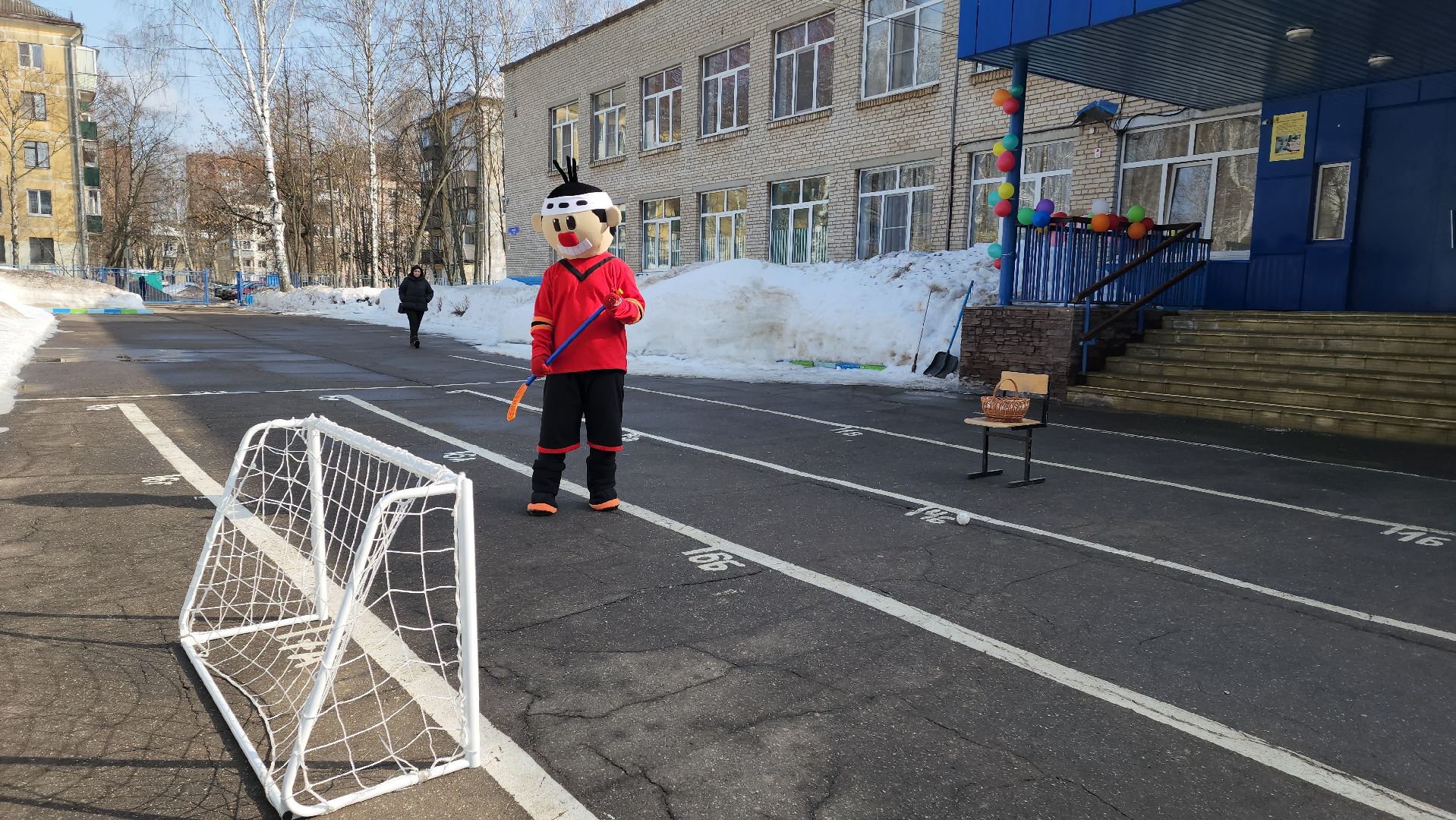 Выборы, блины, Ростовые куклы,