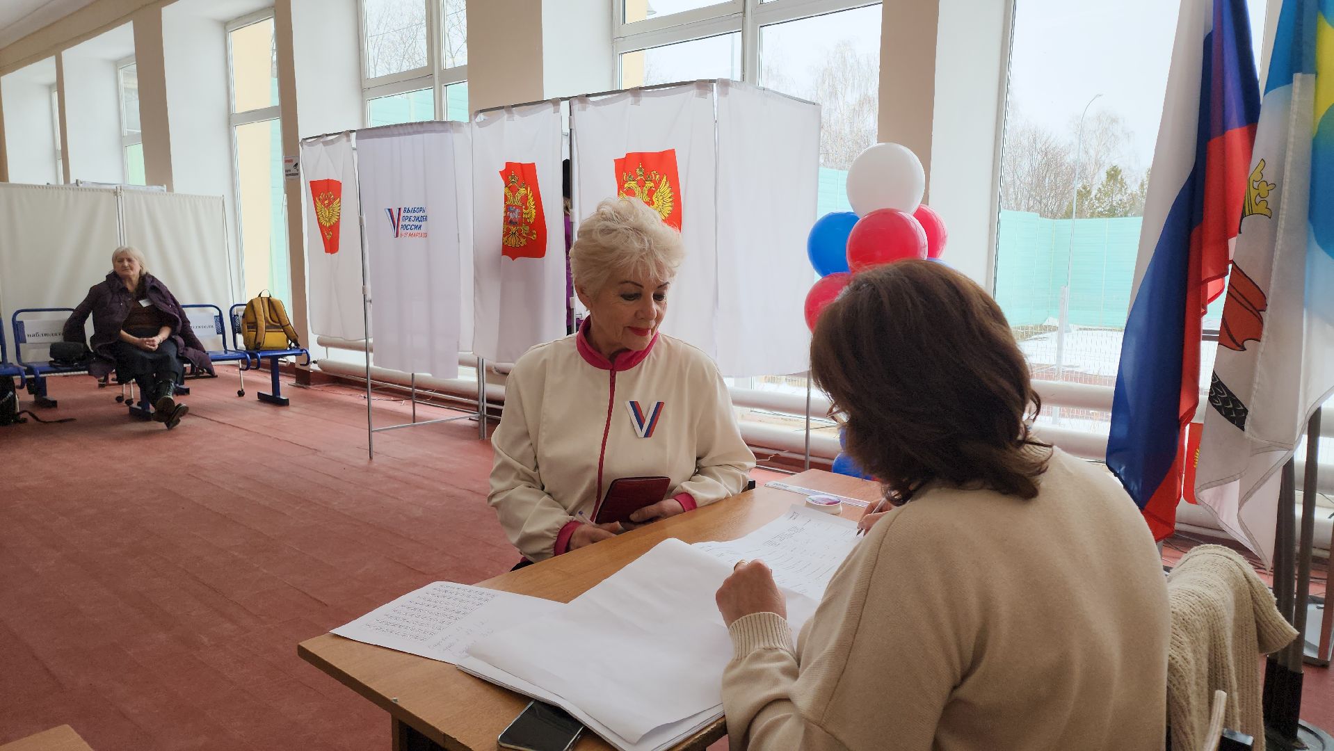 кашира, спортклуб кашира, активное долголетие, Татьяна Борзых, выборы президента, голосование 2024, скандинавская ходьба,