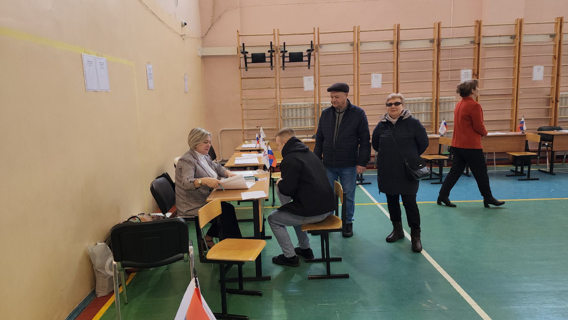 серпухов, выборы президента 2024, гимназия №1, большой ударный переулок, УИК 2881, выборы, выборы 2024, выборы президента, выборы президента россии, пенсионеры,