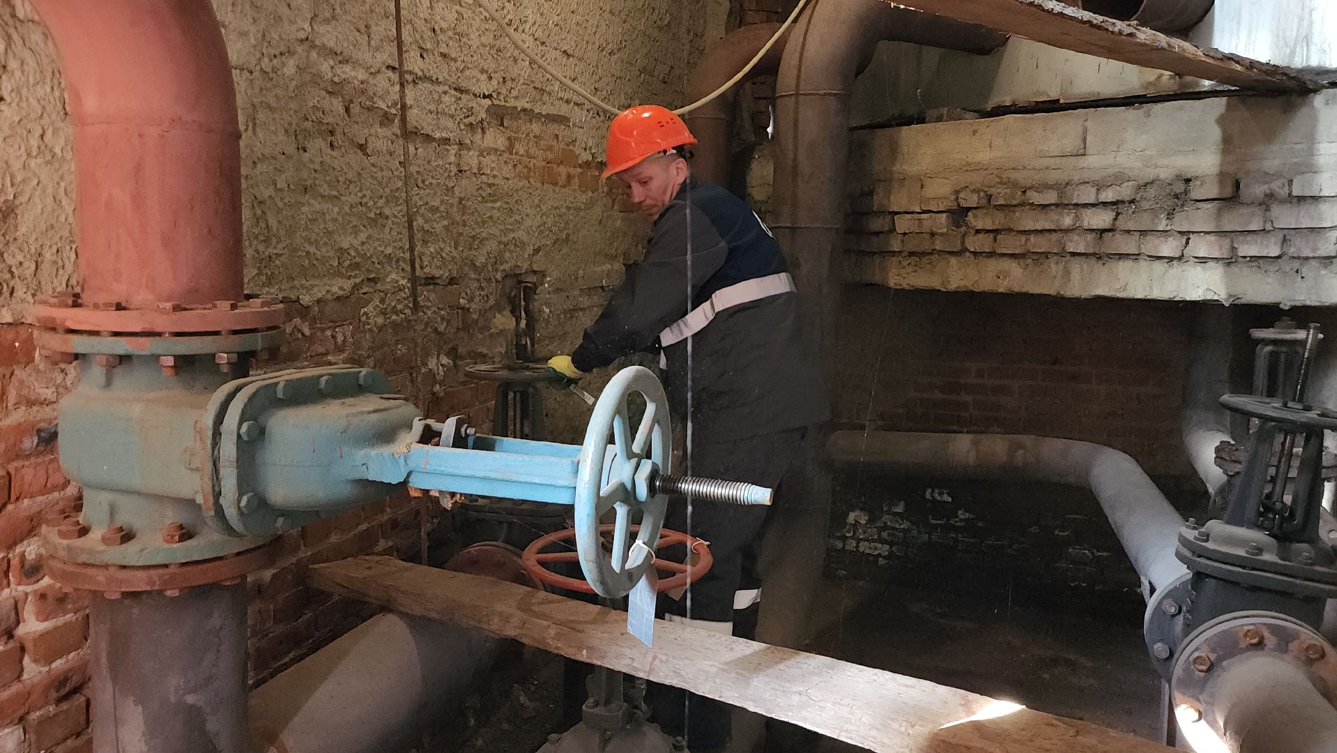 ЖКХ, день работника ЖКХ, слесарь котельной, серпухов, Газпром теплоэнерго Московская область,