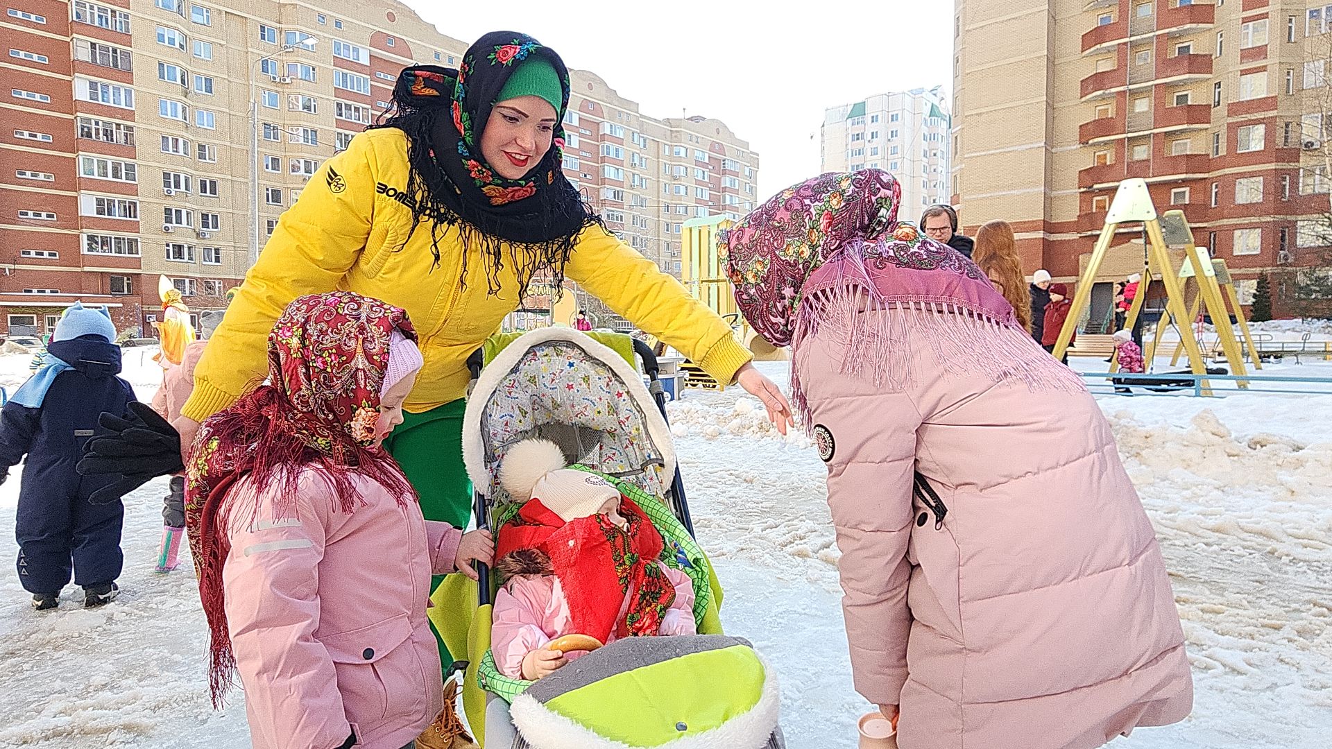 электросталь, мой город, жители города, праздник, праздник двора, масленица, весна, масленичные гуляния, народные гулянья, народные песни,