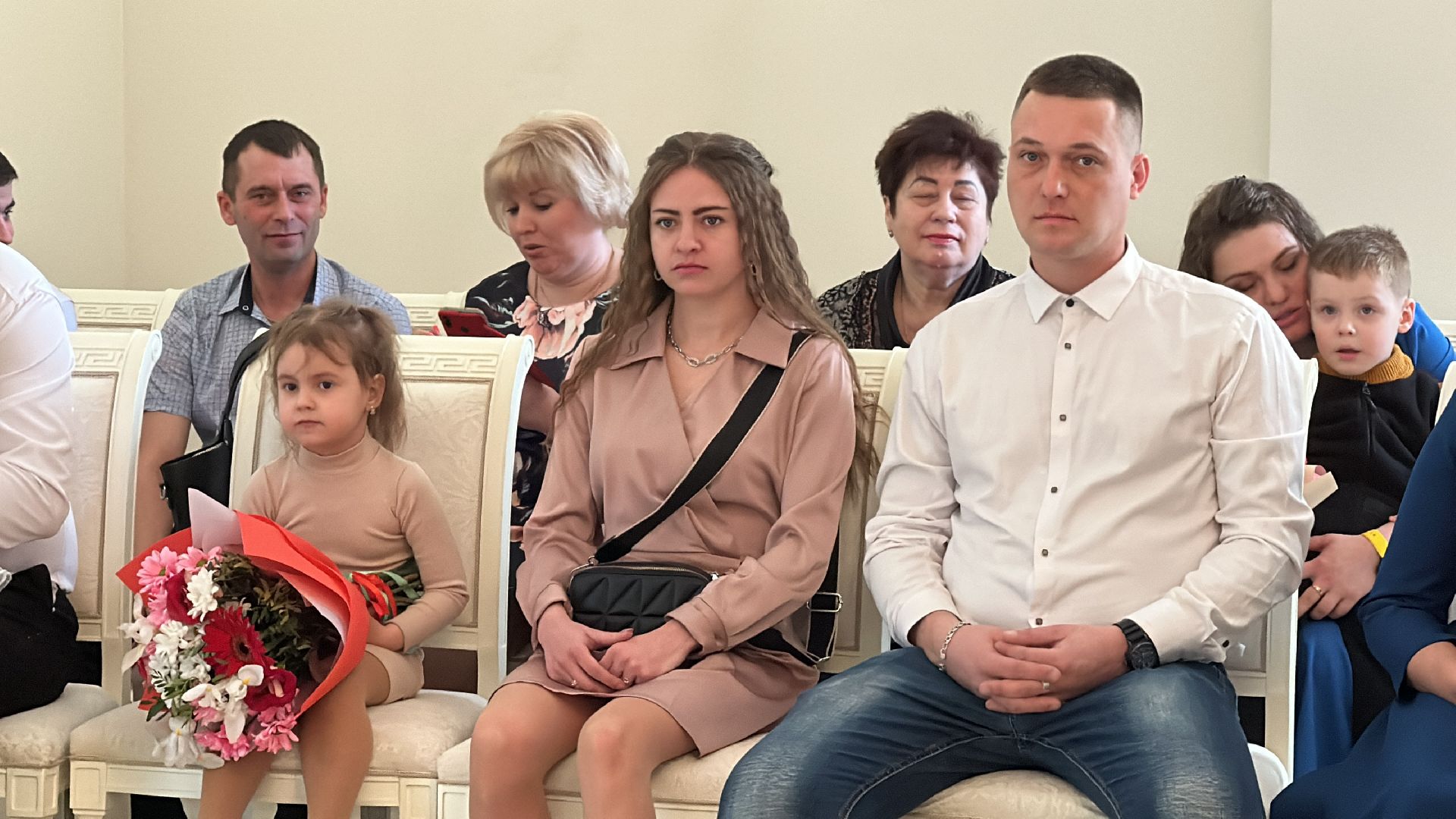 Клин, общество, люди, свадьба, выборы, голосование, выборы президента 2024,