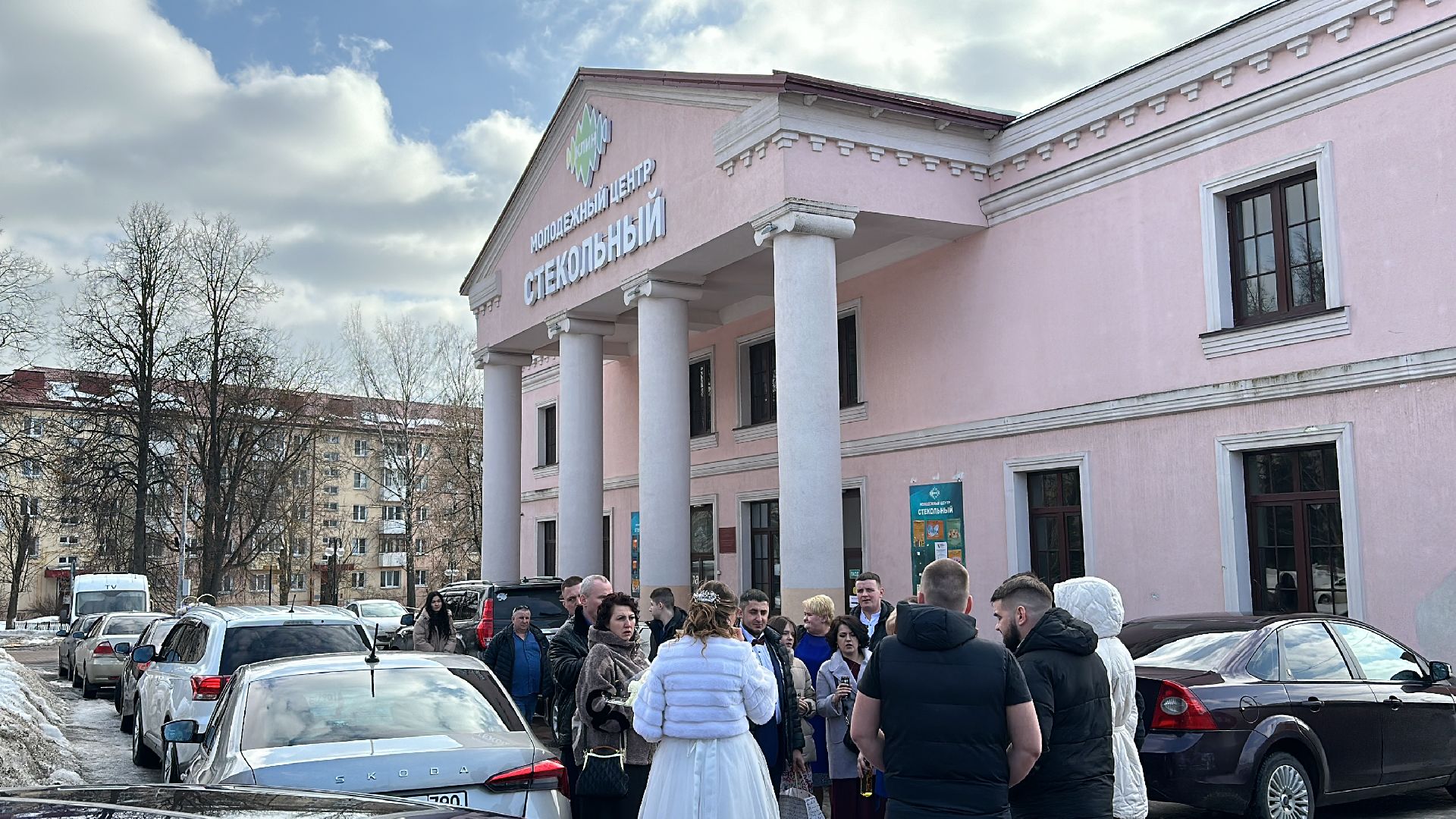 Клин, общество, люди, свадьба, выборы, голосование, выборы президента 2024,