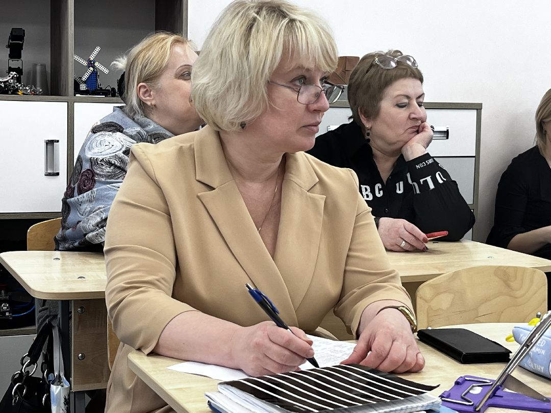 Верея, Наро-Фоминск, Наро-Фоминский городской округ. школьная жизнь,. образование методический автобус