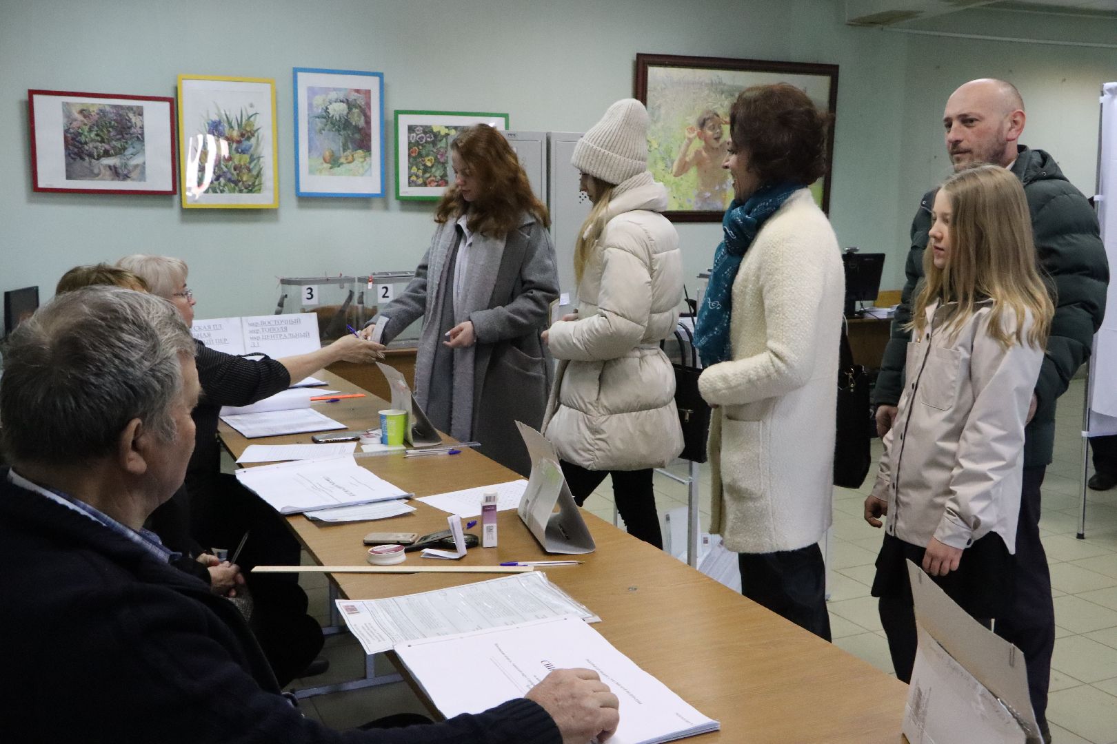 Серебряные Пруды, голосуем всей семьей, многодетные семьи Серебряных Прудов, выборы Президента РФ, голосование 2024,