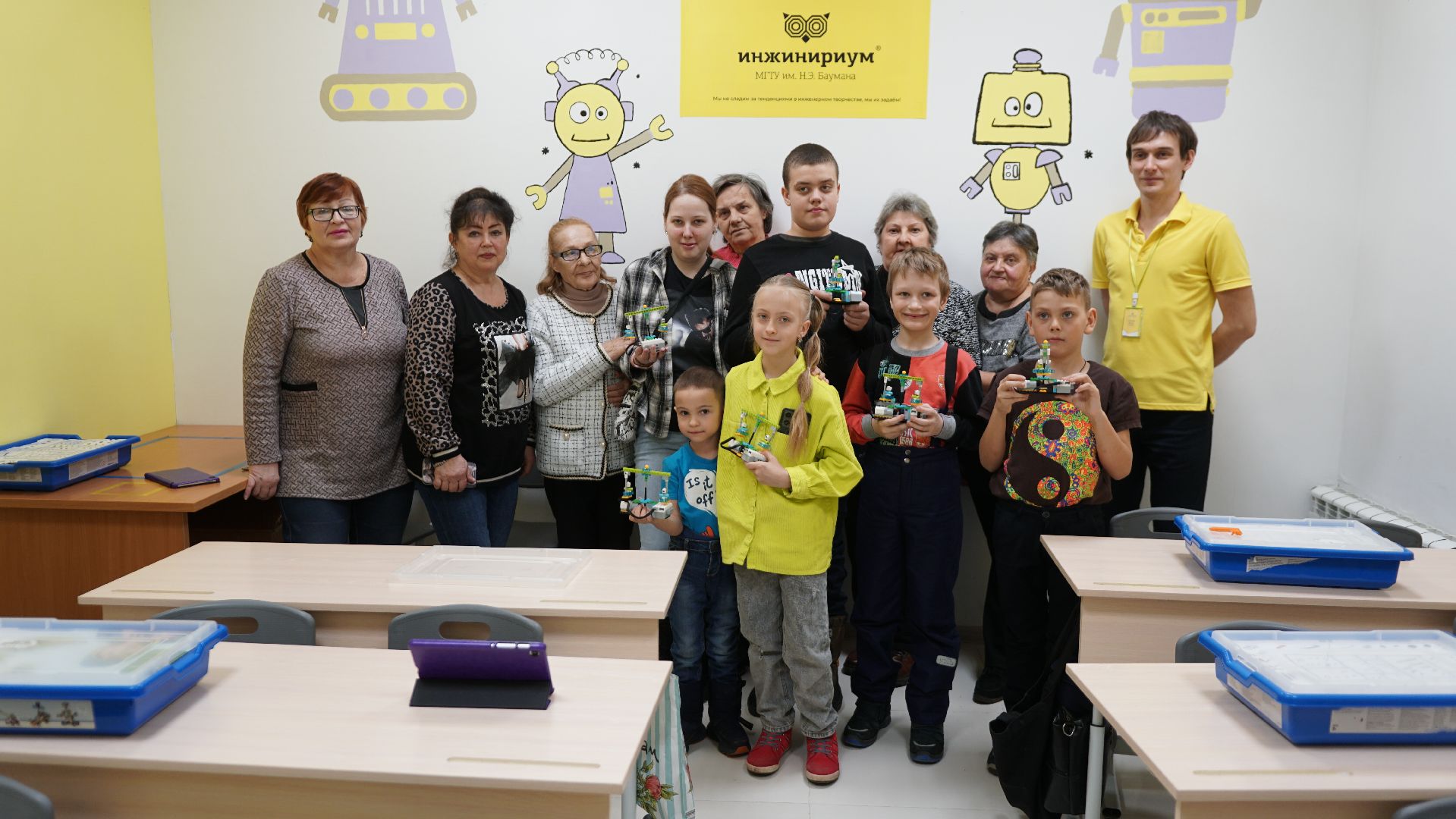 Егорьевск, роботы, соединяя поколения, бабушки, внуки, масленица, роботизированная карусель,