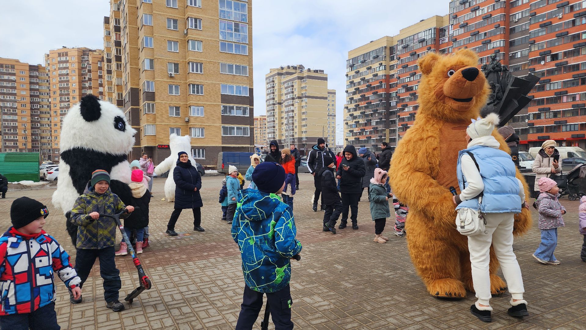 выборы, выборы 2024, выборы президента, Лосино-Петровский, выборы президента 2024, выборы президента россии, медведь на выборах,