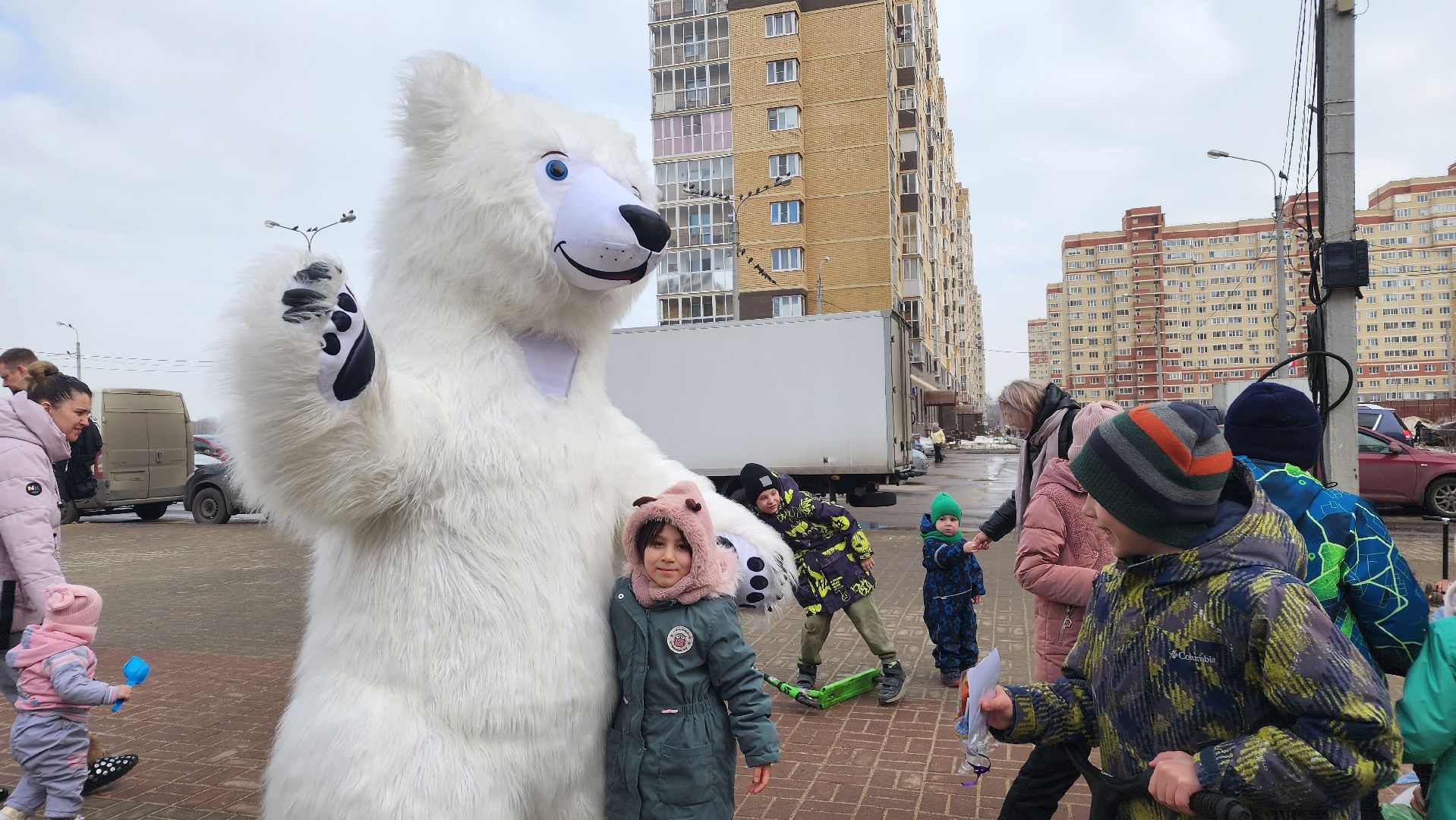 выборы, выборы 2024, выборы президента, Лосино-Петровский, выборы президента 2024, выборы президента россии, медведь на выборах,