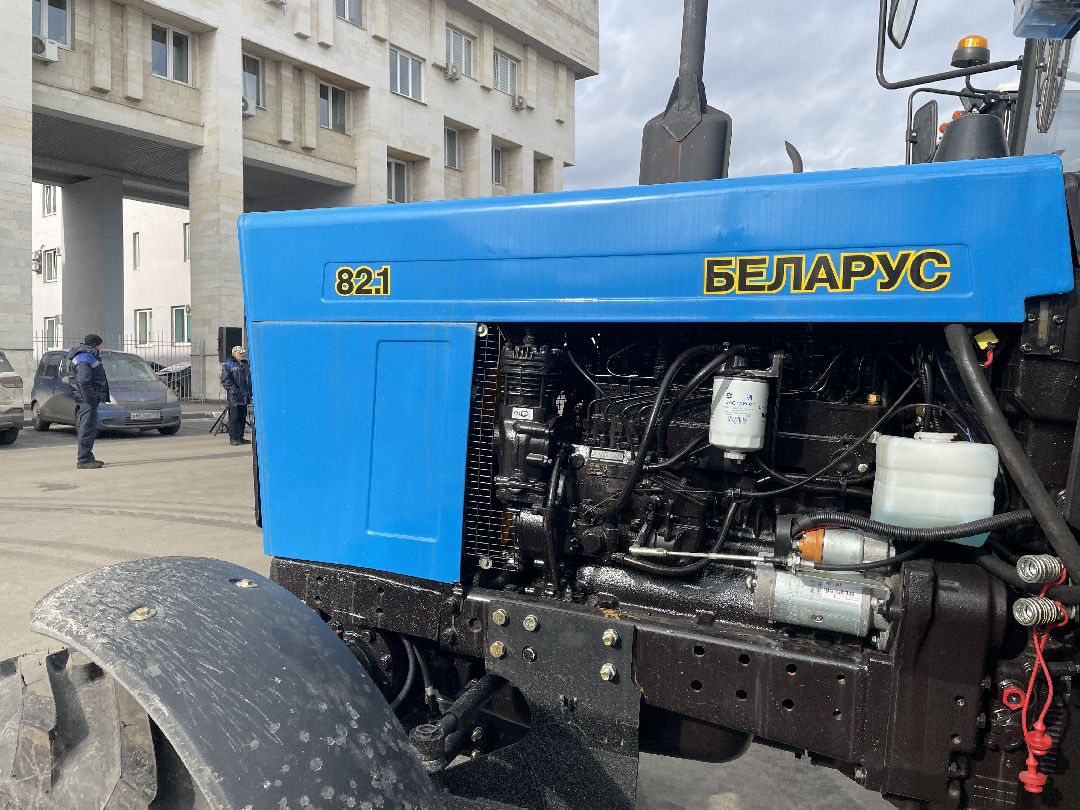 Техника, трактор, ЖКХ