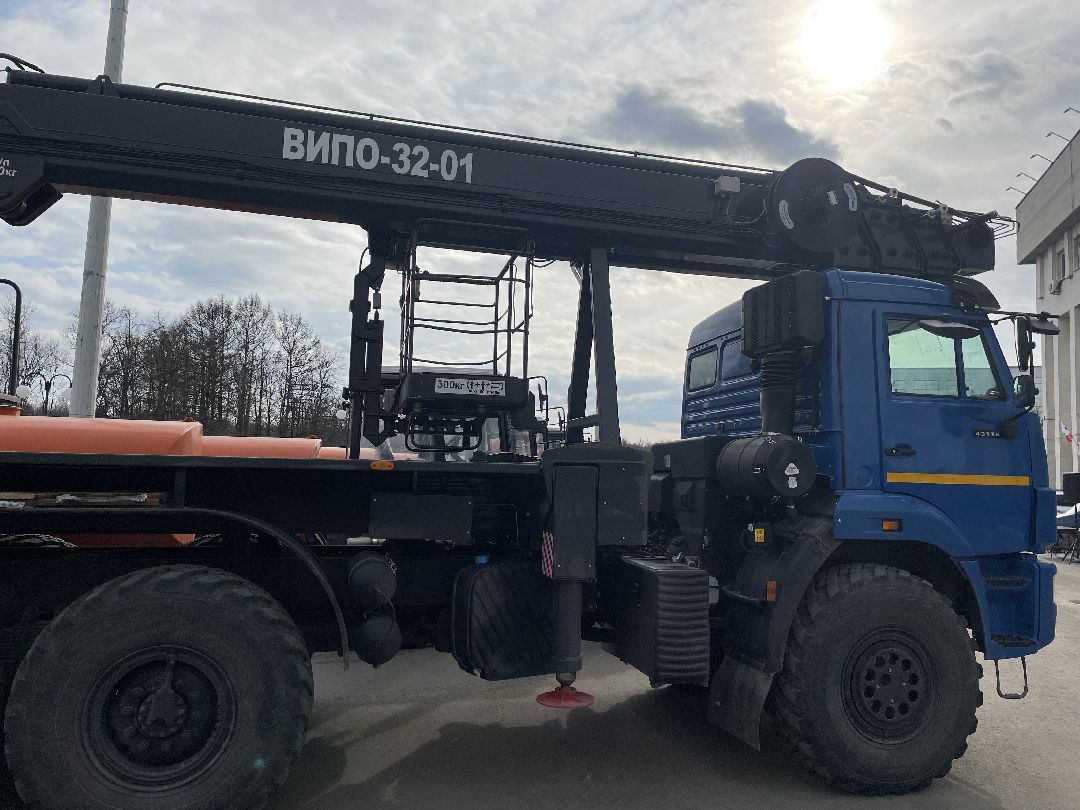 Техника, трактор, ЖКХ