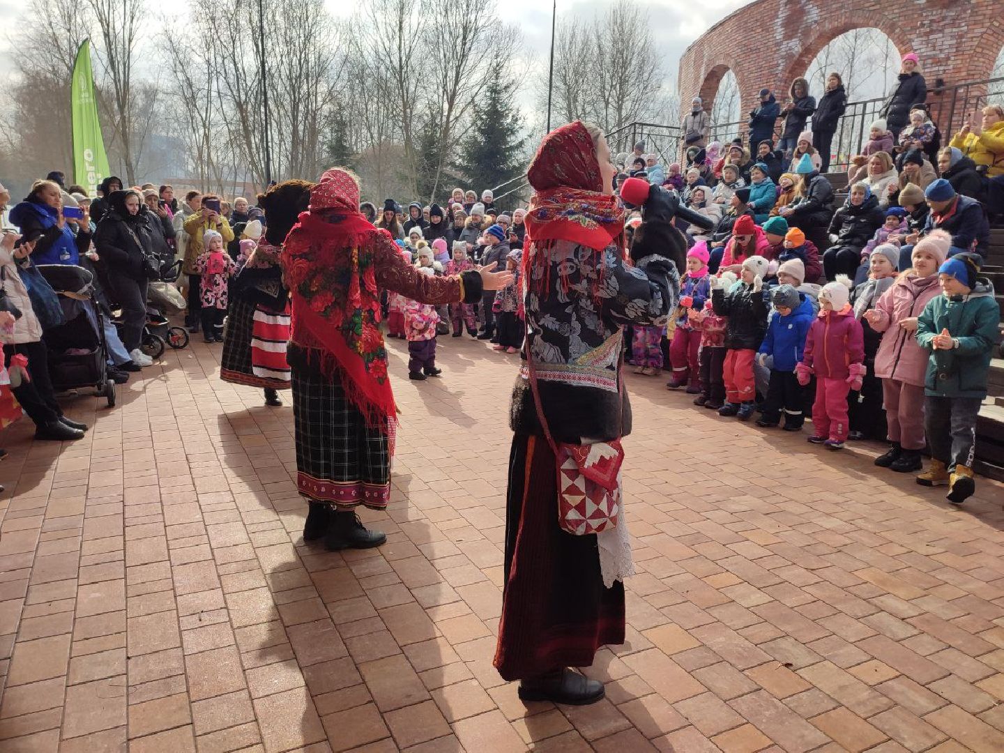 мытищи, масленица, масленичные гуляния, парк мира,