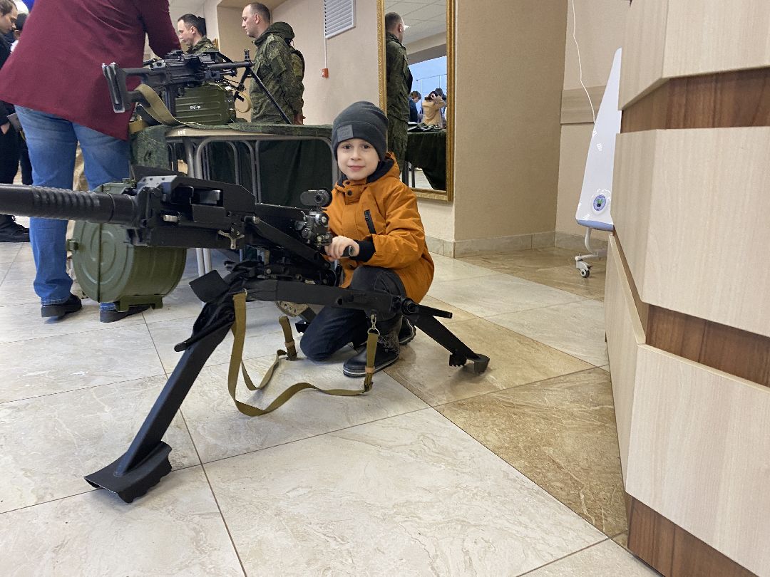 Краснознаменск, СВО, ВКС, школьники, военно-патриотическая акция, Есть такая профессия - Родину защищать