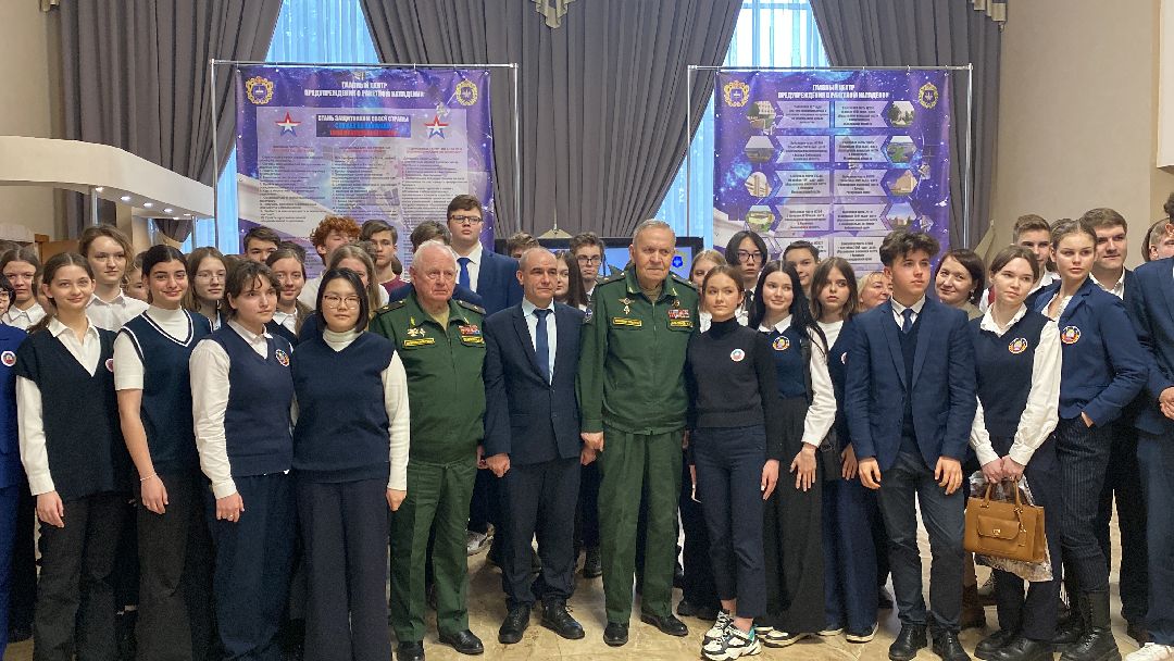 Краснознаменск, СВО, ВКС, школьники, военно-патриотическая акция, Есть такая профессия - Родину защищать