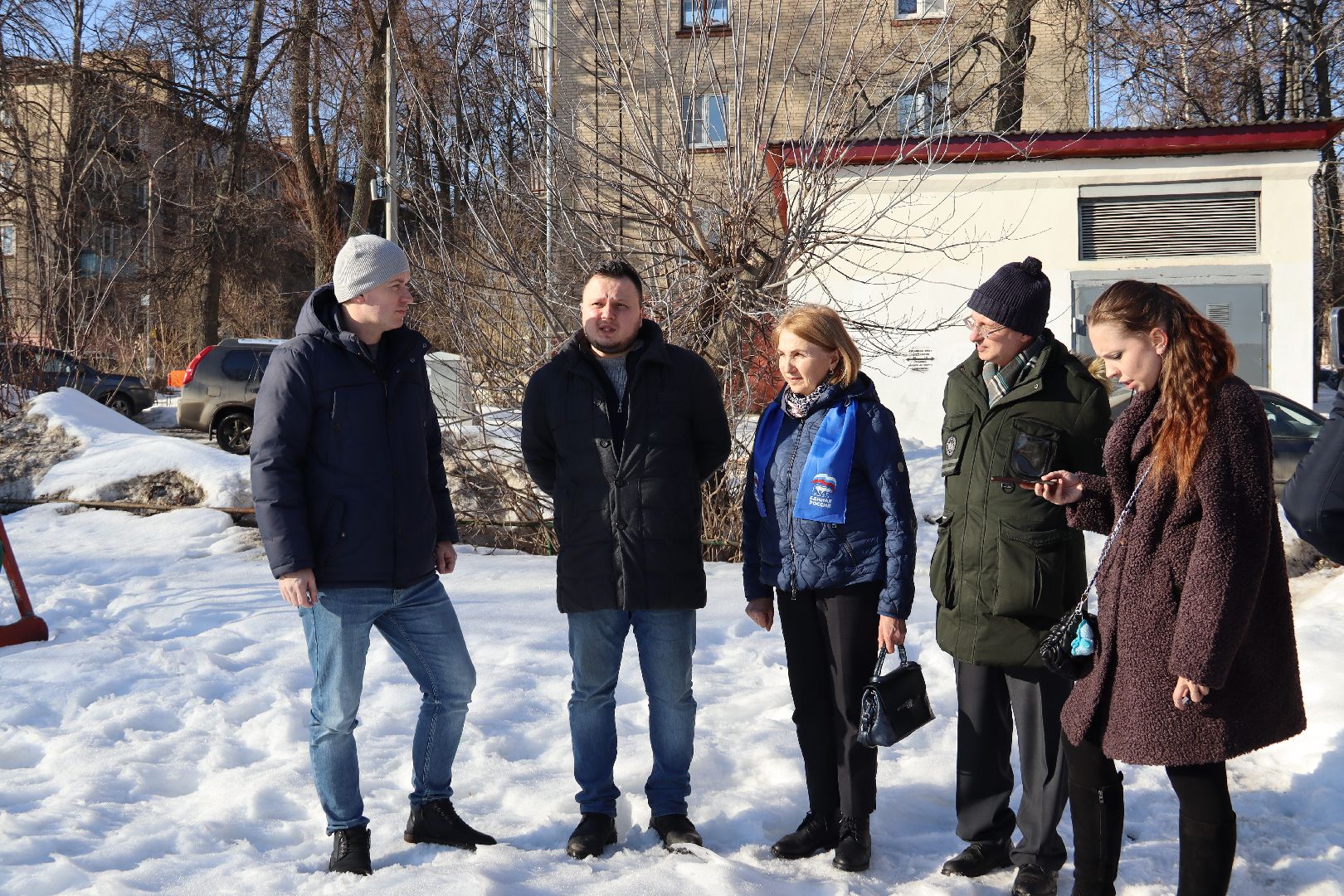 обсуждение с жителями, детская площадка,