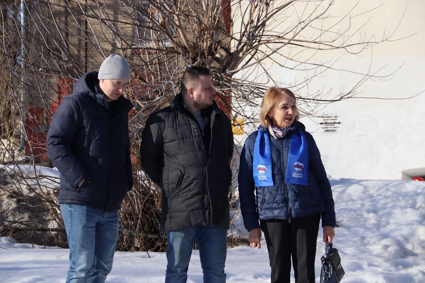 обсуждение с жителями, детская площадка,