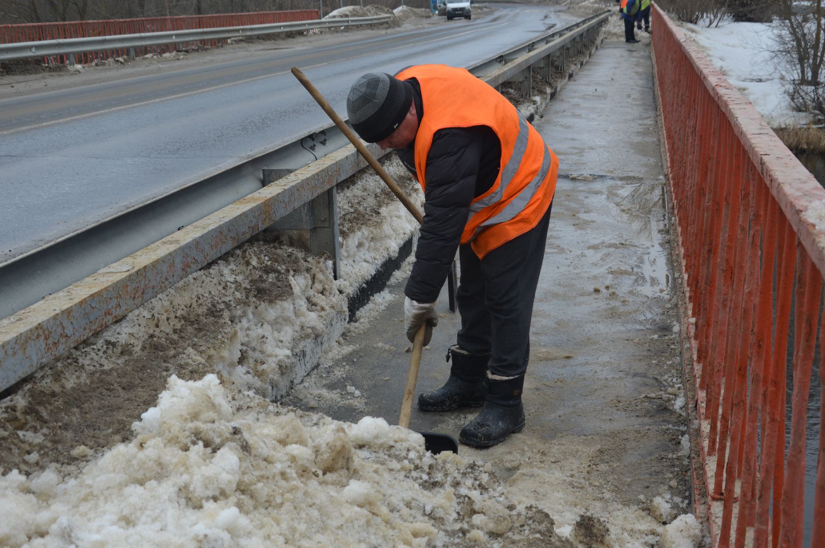 мосавтодор, шатура, очистка мостов, жкх и благоустройство, жкх подмосковье, уборка снега и наледи,