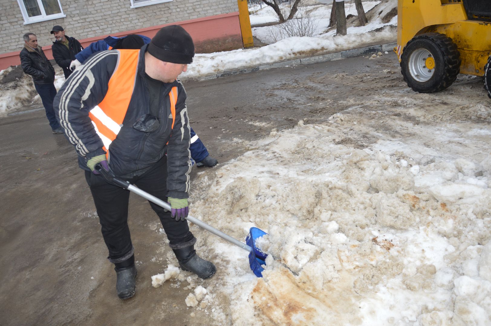 жкх и благоустройство, жкх подмосковье, шатура, очистка дворов, очистка дорог, очистка от снега и наледи, уборка дворов, уборка общественных территорий,