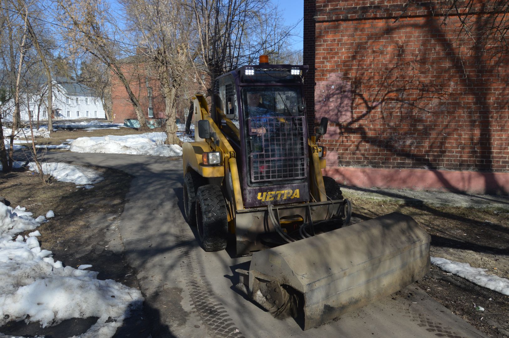 шатура, малая механизация, уборка города, уборка тротуаров, весна в движении, весенняя уборка в городе, жкх и благоустройство,