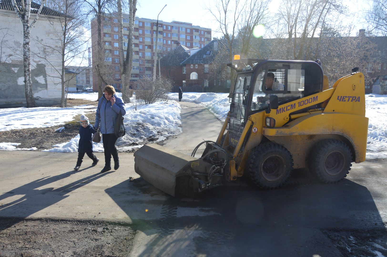 шатура, малая механизация, уборка города, уборка тротуаров, весна в движении, весенняя уборка в городе, жкх и благоустройство,