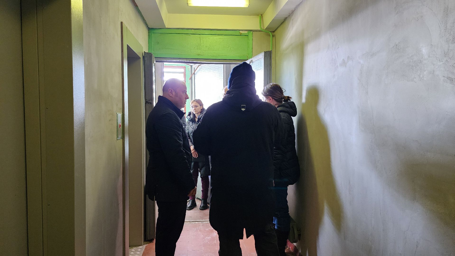 рейд с главой, ремонт подъезда, встреча с жителями,