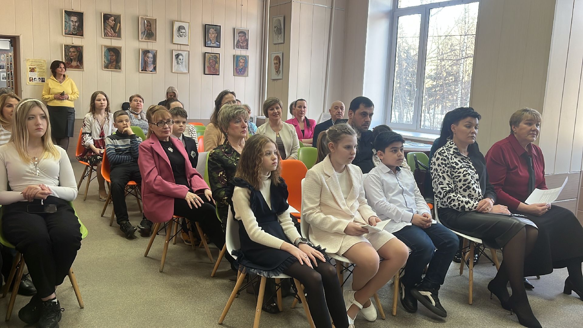 библиотека, всемирный день поэзии, стихи, литературный вечер,