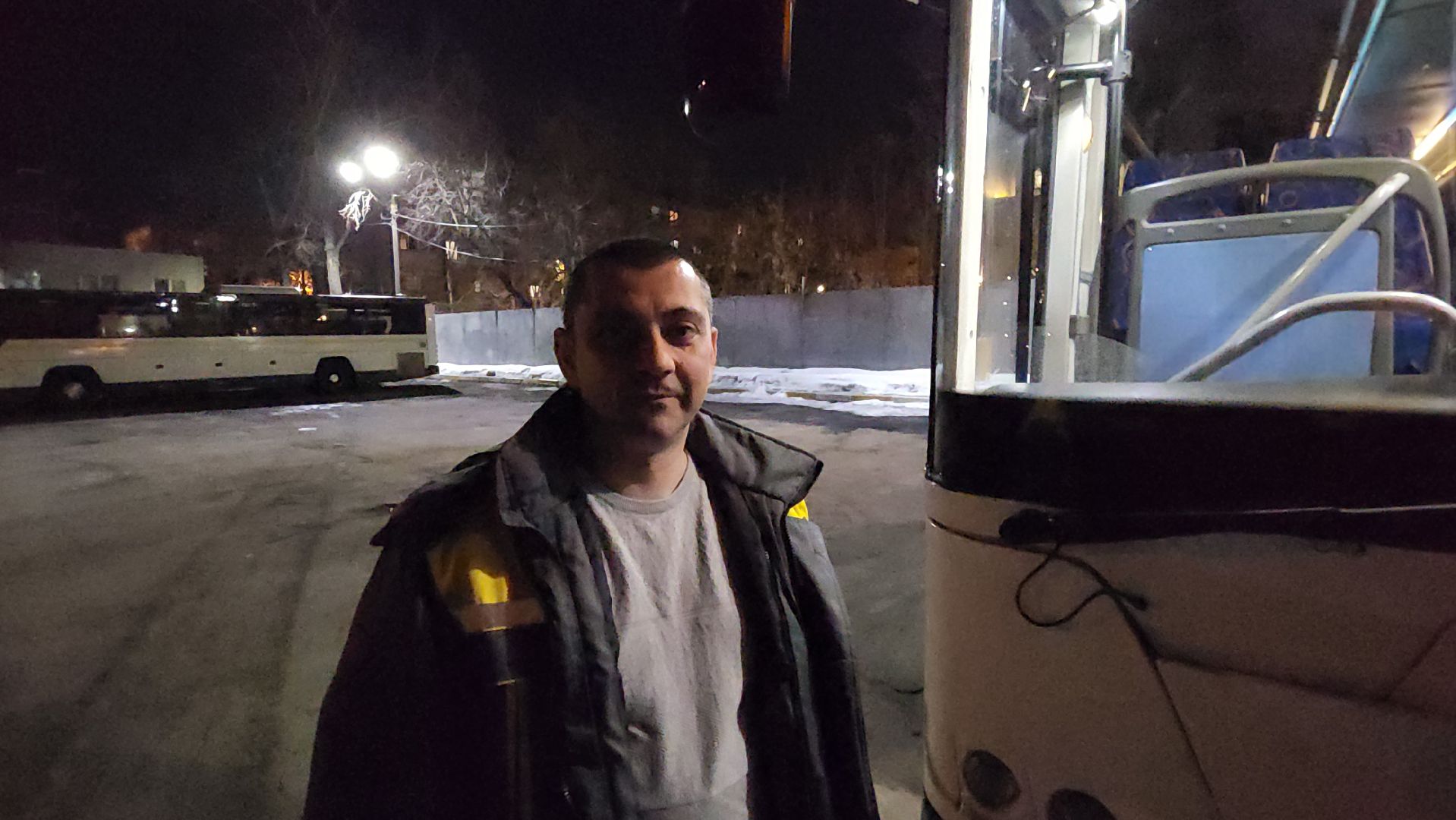 водитель автобуса, рюкзак, деньги, пассжир, находка, аэропорт Жуковский, Артем Хрзоян,