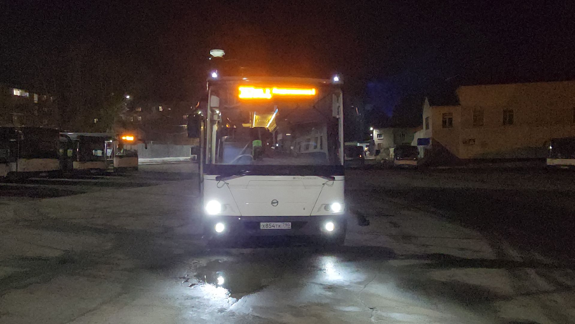 водитель автобуса, рюкзак, деньги, пассжир, находка, аэропорт Жуковский, Артем Хрзоян,