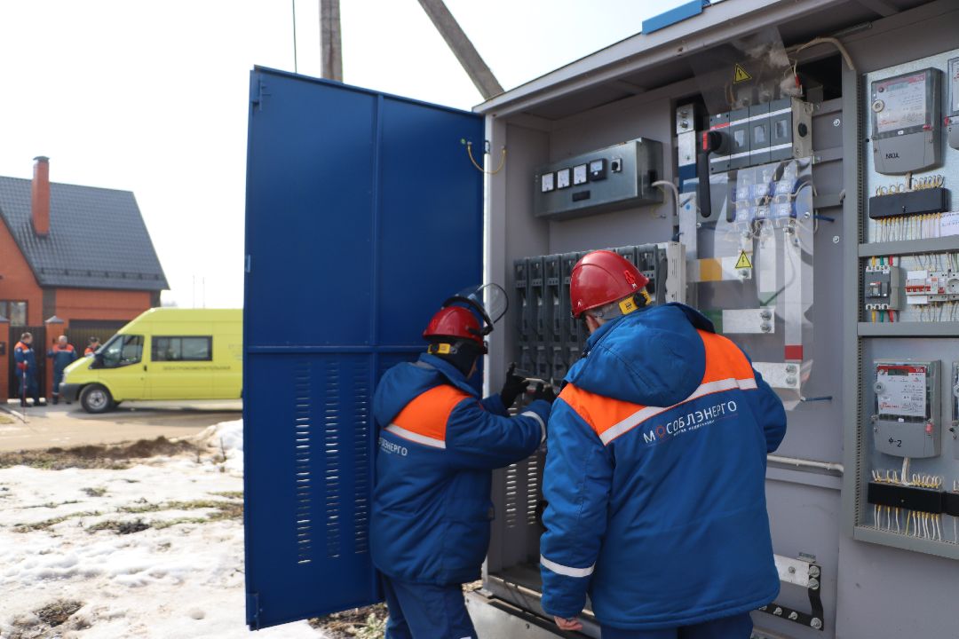 Серебряные Пруды, Тополя, электроподстанция