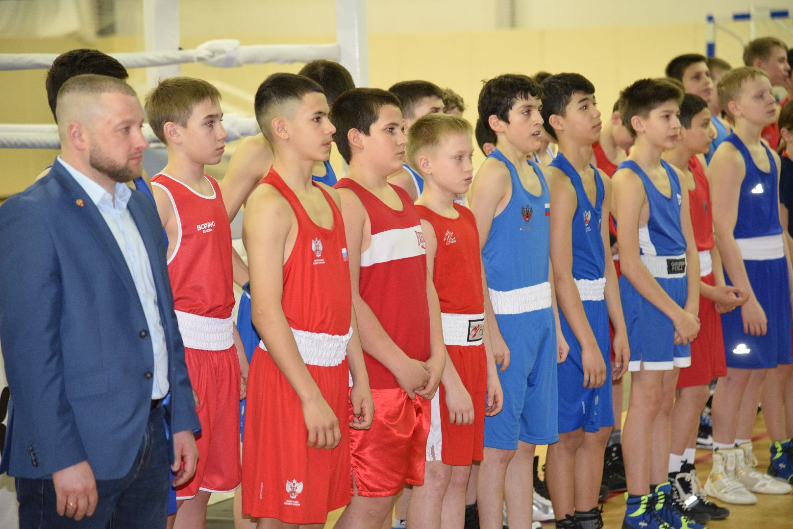 лотошино, бокс, ксц лотошино, боевые перчатки,