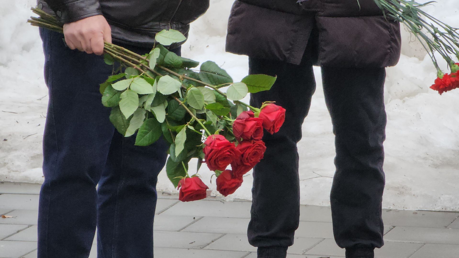 возложение цветов, скорбим, Долгопрудный,теракт,