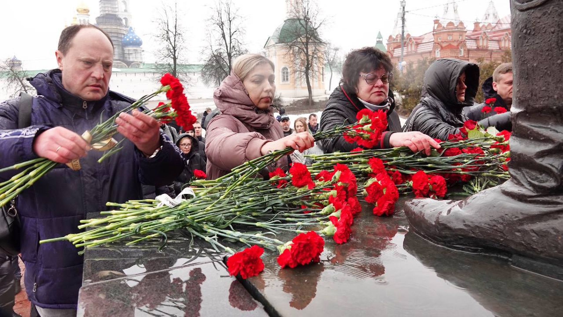 Память, Стихийный мемориал, Вера, Сергий Радонежский, Сергиев Посад,теракт,
