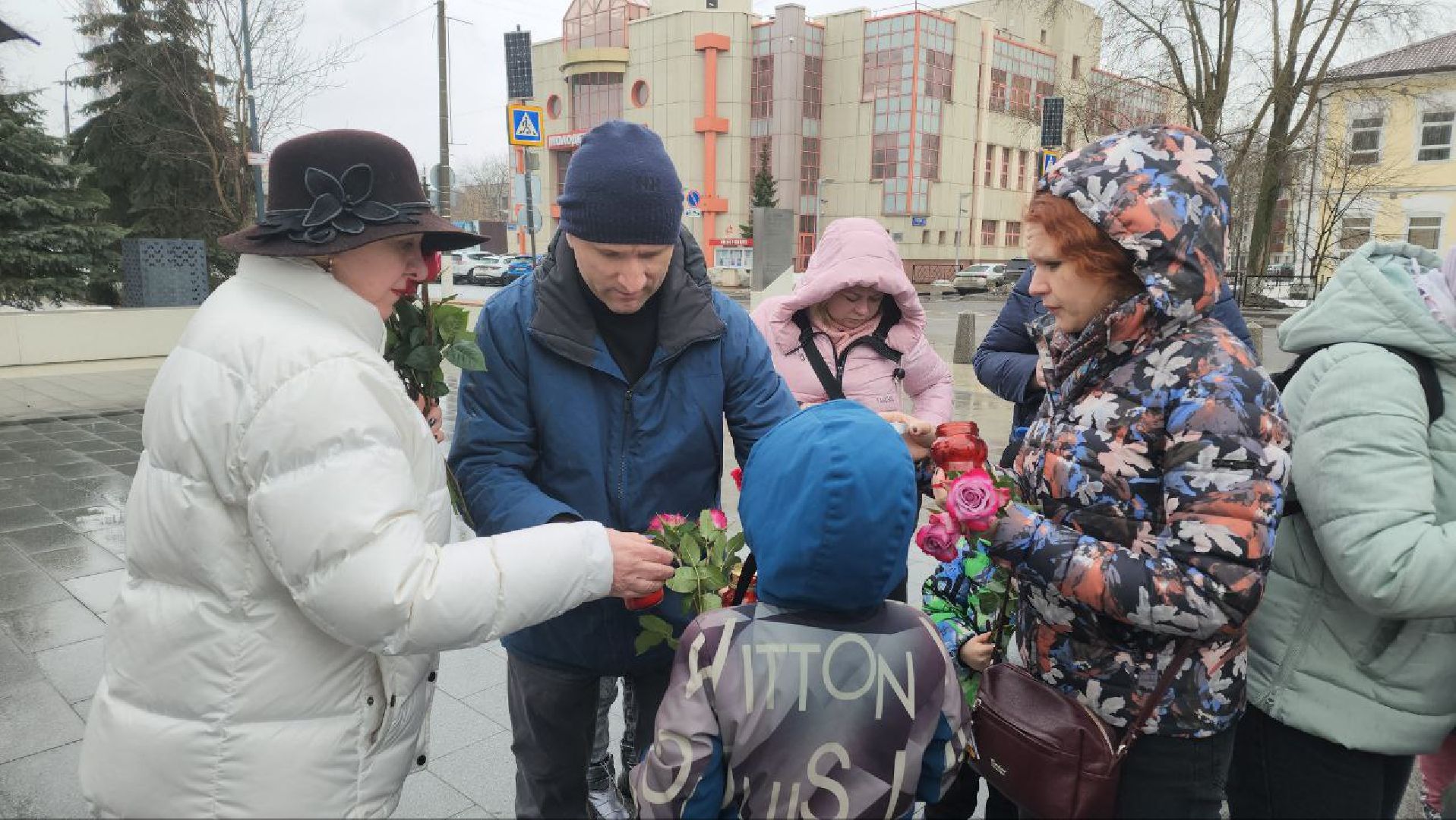 Реутов, акция, Мемориал, цветы, свечи,теракт,