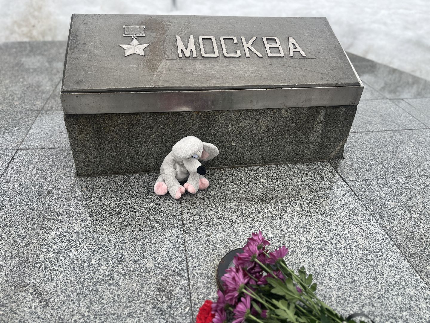 мемориал, стихийный мемориал, крокус сити холл,теракт,