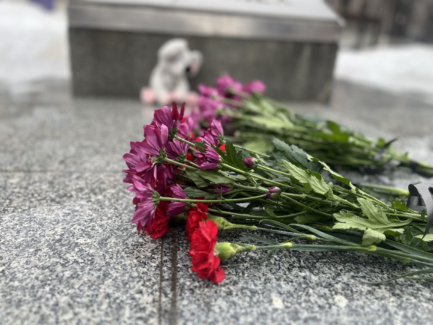 мемориал, стихийный мемориал, крокус сити холл,теракт,