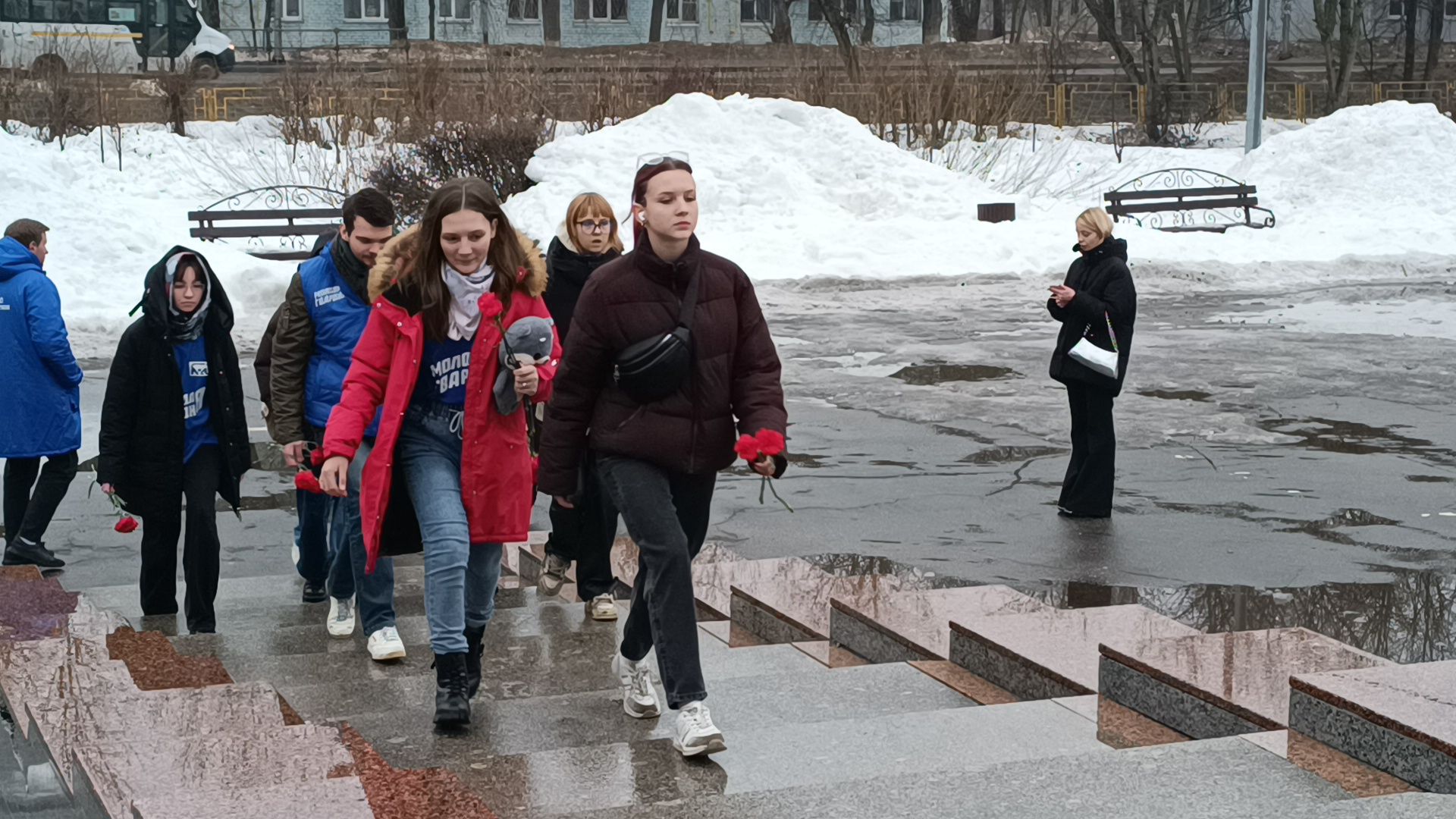 молодая гвардия, цветы, лобня, крокус сити холл,теракт,