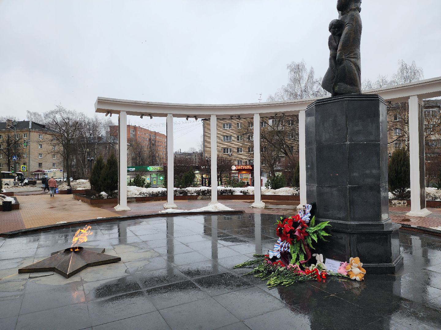 пушкино, мемориал, теракт, теракт в крокус сити холле, жители,