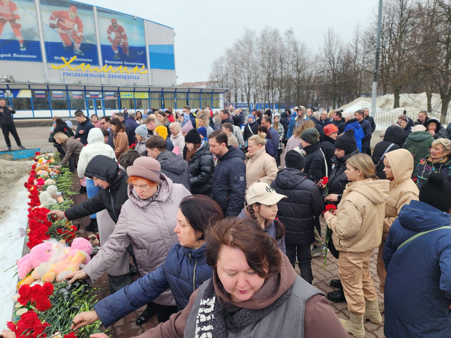 воскресенск, стихийный мемориал, память, крокус сити холл, жители,теракт,