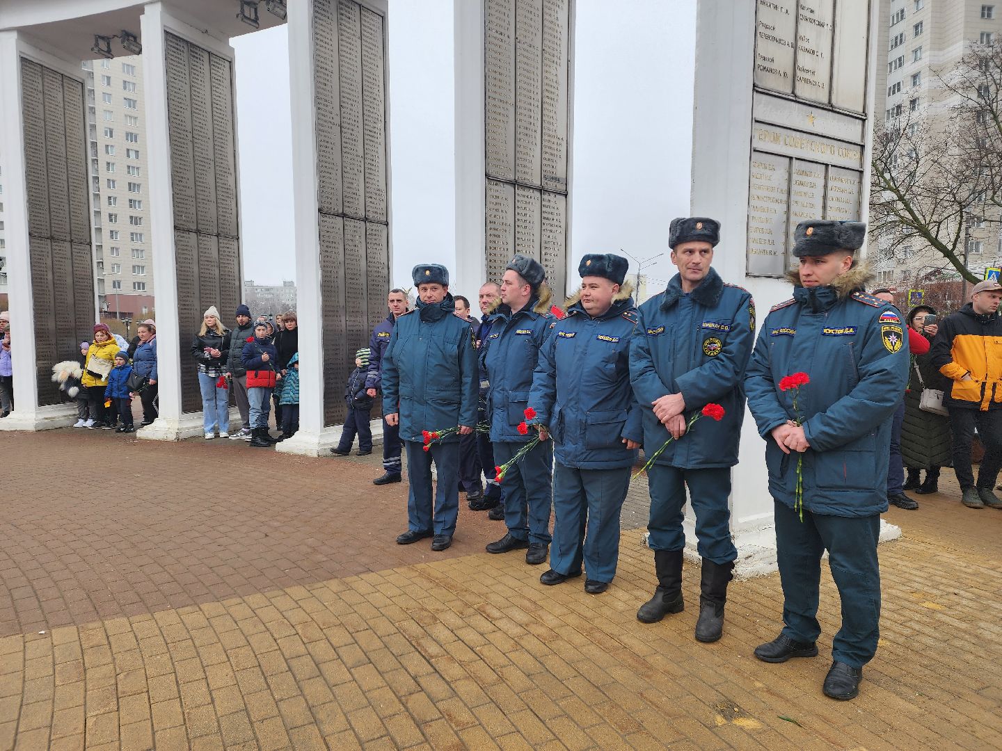 пушкино, мемориал,жители, митинг,теракт,