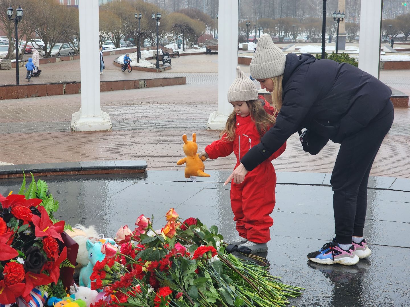 пушкино, мемориал,жители, митинг,теракт,